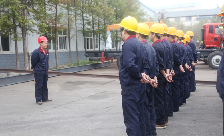 �T���L��